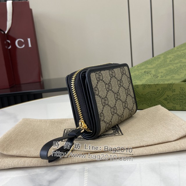Gucci專櫃古馳最新款Emblem系列飾包帶卡片夾零錢包 jh2406型號：819131